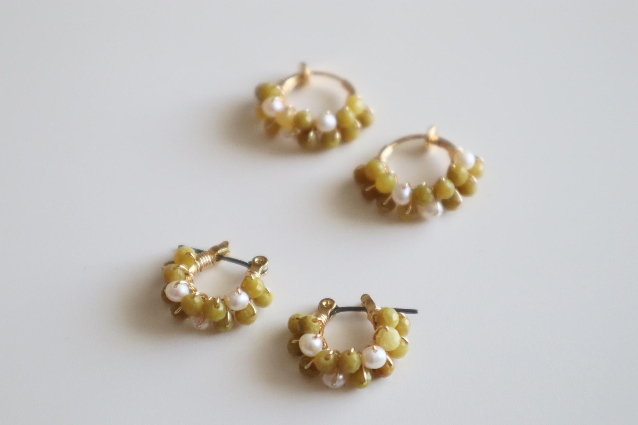 オリーブオパールと淡水パールのフープピアス/イヤリング 　mimosa