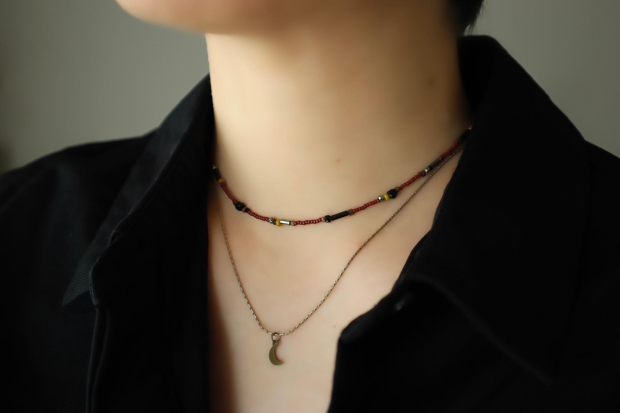 Terra（テラ）フランスアンティークビーズとシードビーズのショートネックレス | 8枚目