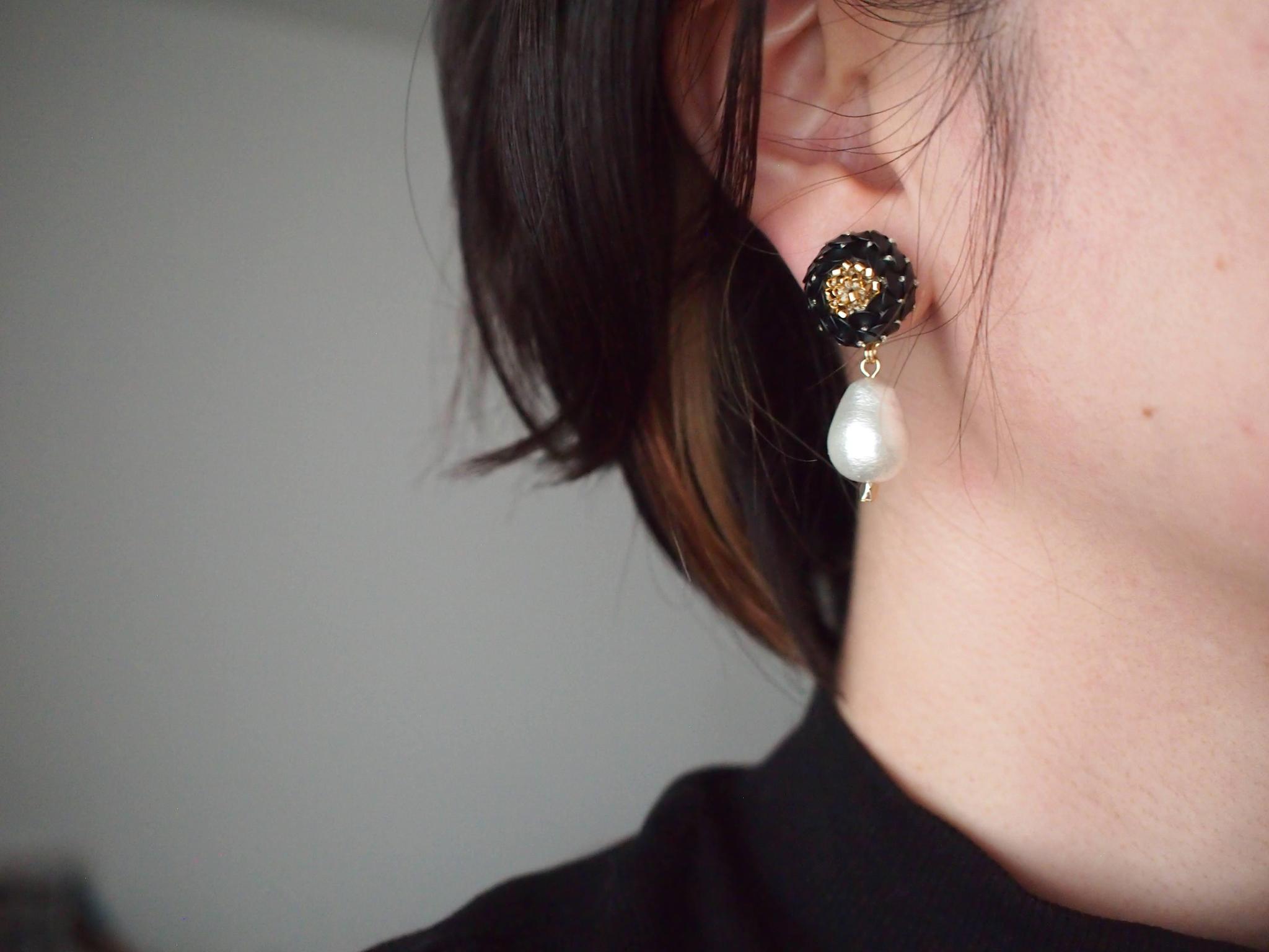 antique flowers & pearl スパンコールとドロップパールのピアス/イヤリング(ホワイト) | 14枚目