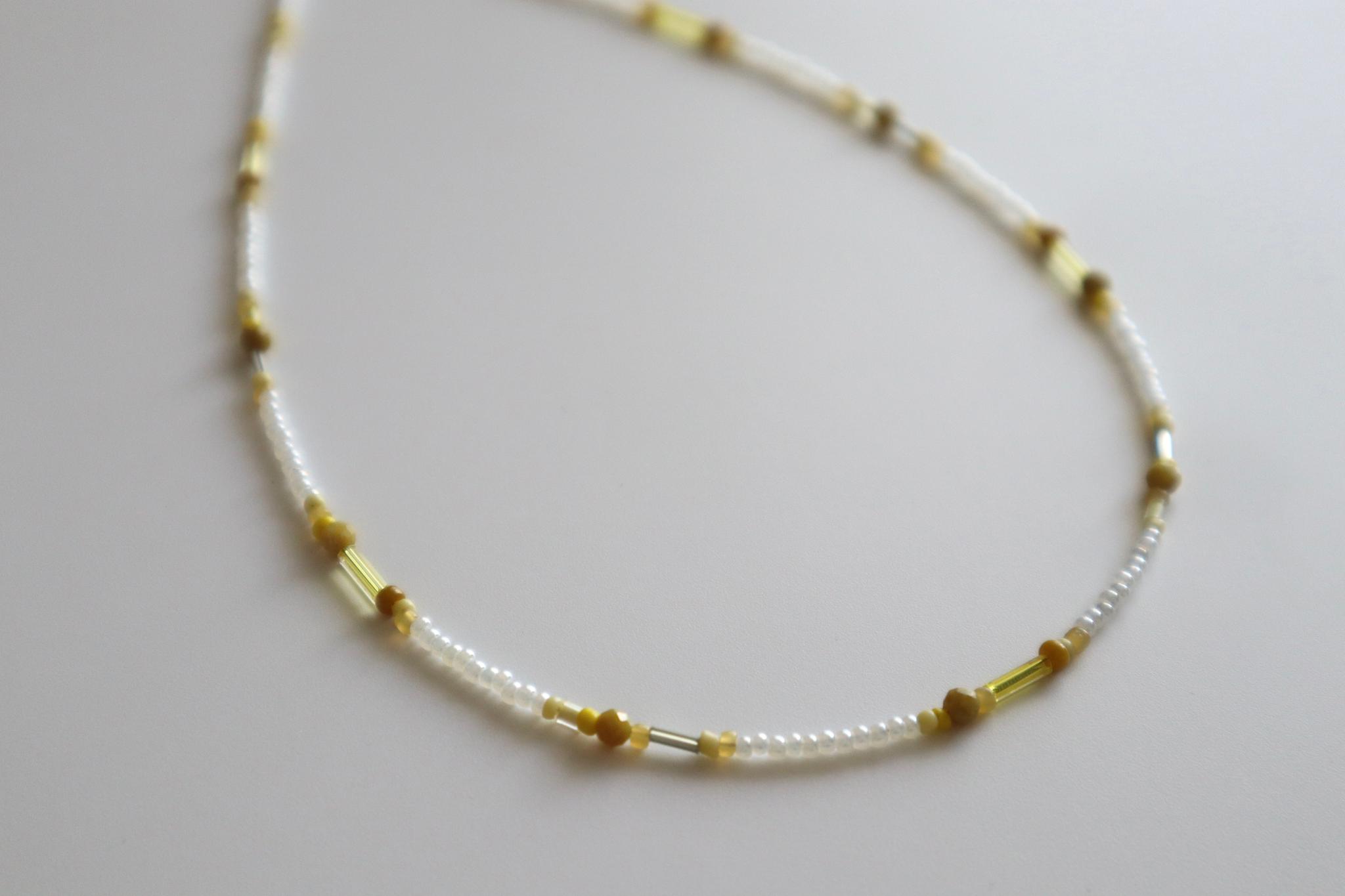 mimosa フランスアンティークビーズとボヘミアンビーズのネックレス | 6枚目