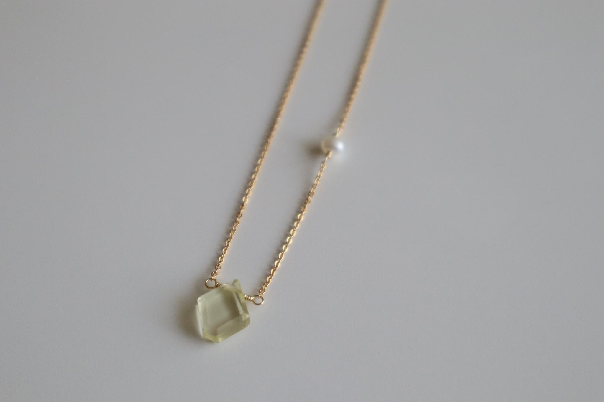 14KGF レモンクォーツ×淡水パール 一粒ネックレス 42cm|透明感・華奢・大人シンプル | 9枚目