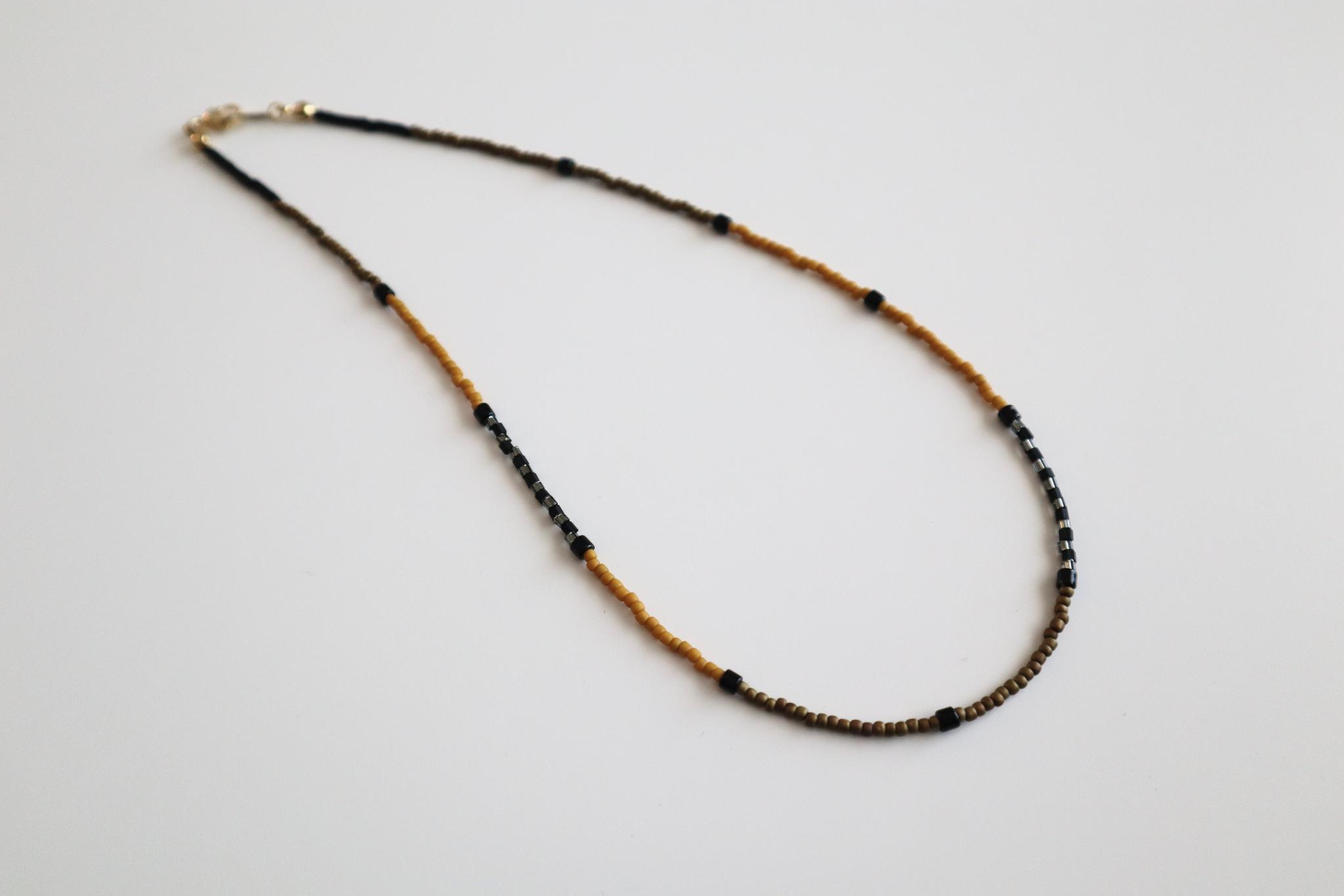 musta(ムスタ)大人カラービーズネックレス | 5枚目